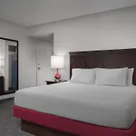 Hampton Inn & Suites Omaha-Downtown