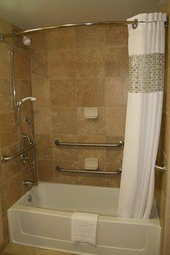 Hampton & Omaha-downtown Hotel 3*